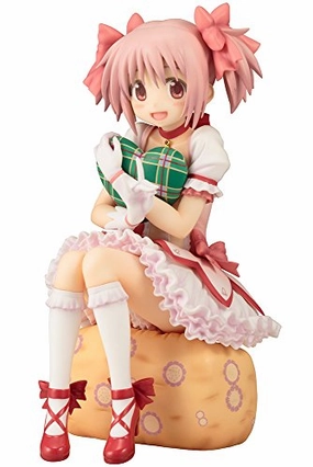 Kaname Madoka 1/8  Gekijouban Mahou Shoujo Madoka Magica - Kotobukiya Sculpture Reproduction