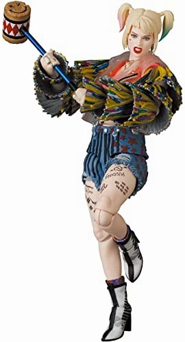 MAFEX "Birds of Prey (and the Fantabulous Emancipation of One Harley Quinn)" Harley Quinn (Caution Tape Jacket Ver.) Small Space